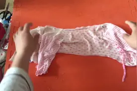 快速拧干衣服的小窍门！早知道就好了！
