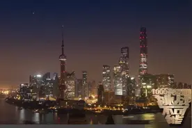 徐平到吉利展台与李书福交流并了解PREFACE丨麻辣视频视频封面