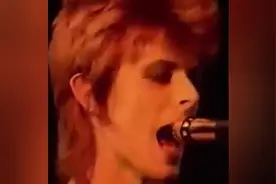 大卫鲍伊 风一样的男人 不输现在的鲜肉