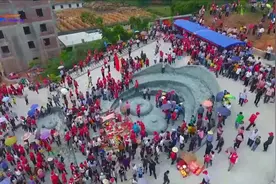 广东一家族上千人祭祖，无人机全程航拍，太震撼了视频封面