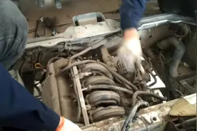 这车发动机报废了，800元买回来，修理好能卖多少钱视频封面