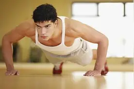 这款俯卧撑软件帮你统计数据