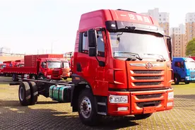 6米8竟然也有了双卧铺 解放陆V换个名字来报道视频封面