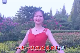 伤心情歌《两个人的痛一个人背》爱需要两个人陪，现实让人伤悲视频封面
