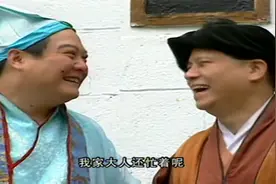 祝英台的哥哥告诉马文才的下人祝英台没疯，还要跟梁山伯成亲了