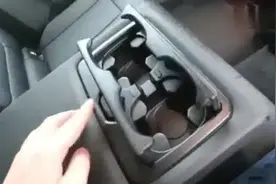 看看新款宝马X3的后备箱关闭方式，是不是感觉35万肯定值了