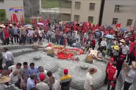 广东一大家族上千人祭祖，无人机全程航拍，太震撼了视频封面