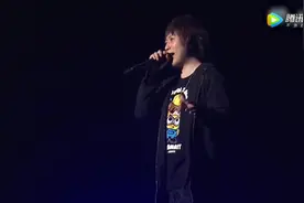 余文乐踩场红馆，首唱《春娇救志明》粤语版！超级嗨~