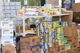 外媒：中国商家回收贝拉米奶粉空罐，疑造假售假之用图片