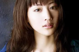 这3种女人的嘴型，能旺夫，帮老公吞四方财运视频封面