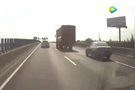 大众朗逸高速上时速180，见车就超，3秒后偶遇大货车秒变铁渣视频封面