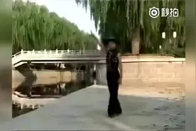 tfboys易烊千玺7岁时的黑历史曝光，不知道千总有什么感想视频封面