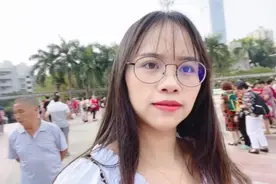 原价230元欢乐谷门票今天对50岁以上的老人免费开放，难怪人多视频封面