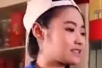 超市收银员常常以糖来作为零钱返给客户，客户这样子回招