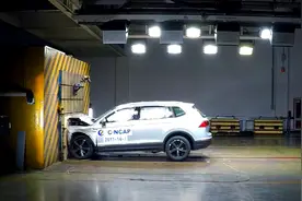 看看途观L以50公里时速正面100%碰撞会发生什么