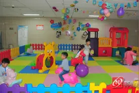 怀化市一医院设立室内“儿童乐园”图片
