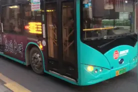 来深圳请记住，通过这个方式，你坐公交车根本不需要准备现金！