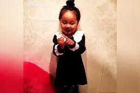 小女孩想要妈妈生个小妹妹，原因是这样的！图片