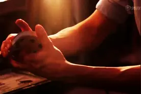 比刘谦厉害？英国达人秀上震惊所有评委的魔术，呆住了！图片