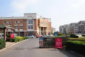 花苑小区诉讼一年才把小区封闭 原来大方向是不封闭图片