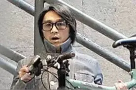 难以置信 身价十几亿的周星驰居然开这种车！图片