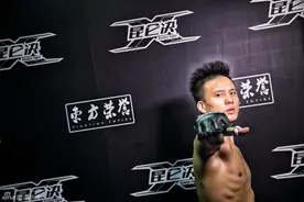 这个小子在擂台上很野啊，多少人都想教训他呢！图片