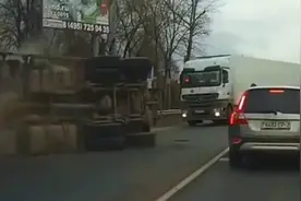 盘点10大巨无霸大货车车祸，太恐怖了！图片