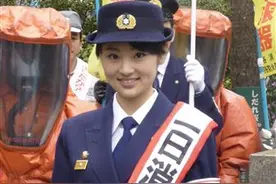 这位中日混血美女，是日本首位当选“国民美少女”的混血女孩图片