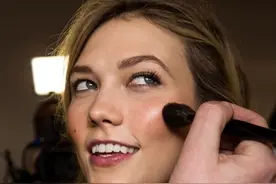 换个位置就能改变风格 说的就是腮红！图片