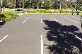 国外医疗水平虽高，没医保会看得你倾家荡产！周大伯：实在有毛病，赶快买张机票飞回来图片