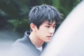 王俊凯高考被堵 易烊千玺会考信息被泄漏 粉丝呼吁理性追星图片