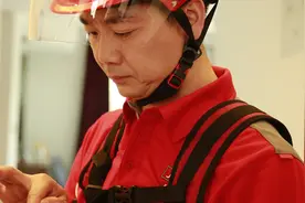 刘强东说物流最后只剩两家，为什么四通一达没吱声，苏宁却不干了视频封面