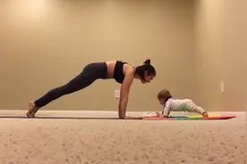 有个爱瑜伽的妈妈，孩子出生那一刻起命运就被决定了视频封面