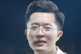 别人夸你长的好看，如何风趣地回应呢？