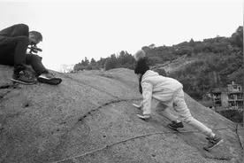 多年前曾与温州老乡李慧珍同台飙歌，现在他拍了支环保MV图片