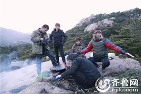 2月25日18:30《生存挑战》精彩继续 部落内部分裂矛盾升级图片