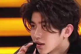 #蔡徐坤 粉丝ikun很“爱困”视频封面