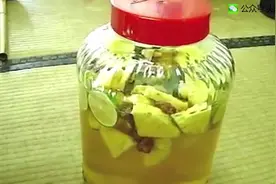 每天喝一杯自制柠檬菠萝醋，告别脑血栓，脑溢血，别生病了再花钱