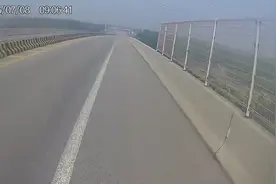 春风NK150摩托车上高速