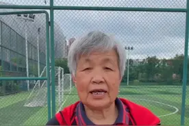 裁判手势：脚踢球🏀⛹️‍♂️⛹️‍♀️#篮球裁判 #篮球裁判手势 #篮球视频封面