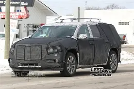 曝凯迪拉克全新7座SUV谍照 或命名为XT7图片