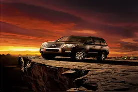 兰德酷路泽中东版油耗及配置改装后图片 越野首选！图片