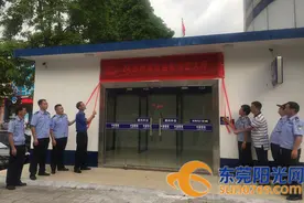 中堂：24小时自助办证厅启用 3分钟快速办理签注图片