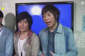 金曲奖五月天后台采访，阿信被问及女友话题，今晚是一个人睡吗？视频封面