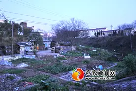 赣州火车站铁路沿线垃圾遍地图片