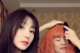 #柳岩 坚持是世界上最好的美德，坚持喜欢一个人也是哦😝😝爱大家❤️ @多余和毛毛姐