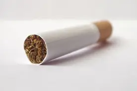 为啥一定要在冰箱里放根香烟？太有必要了视频封面