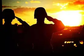 手一挥托起山河日月，独家揭秘军人礼节的前世今生图片