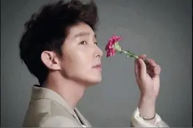 宋仲基和李准基两位男神的惊人之处，男神之路图片