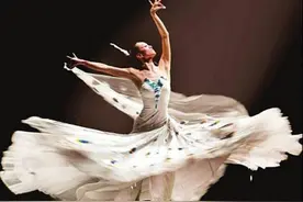 杨丽萍豪宅“月亮宫”首曝光，58岁还是美得不像话！图片